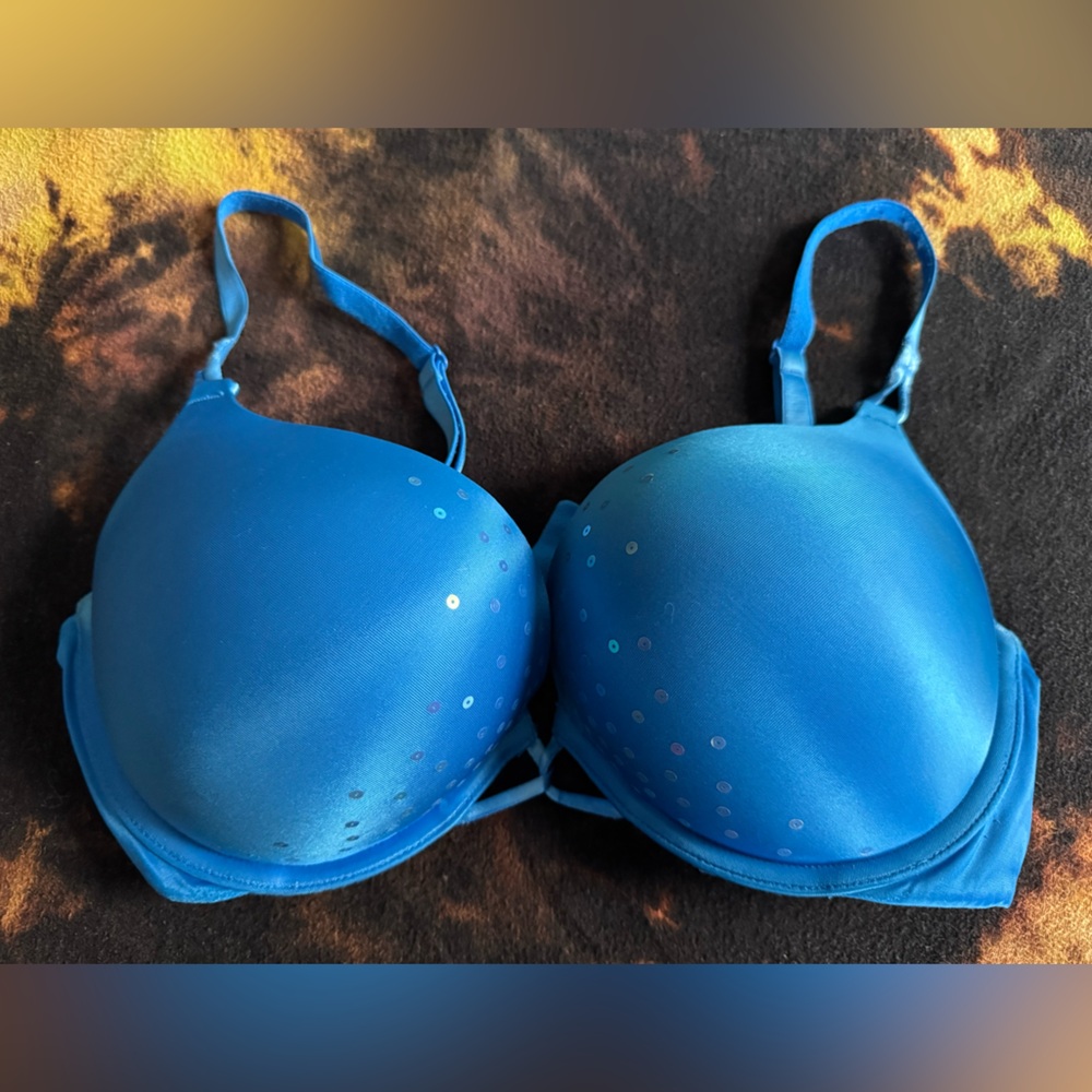 Victoria's Secret Miraculous Plunge Bra